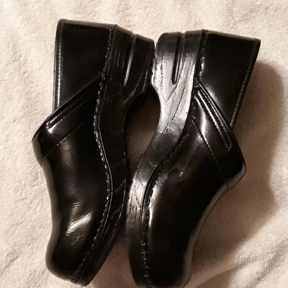 Dansko shoes - Picture 3 of 6